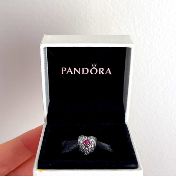 Pandora ‘In My Heart’ charm - Picture 2 of 7